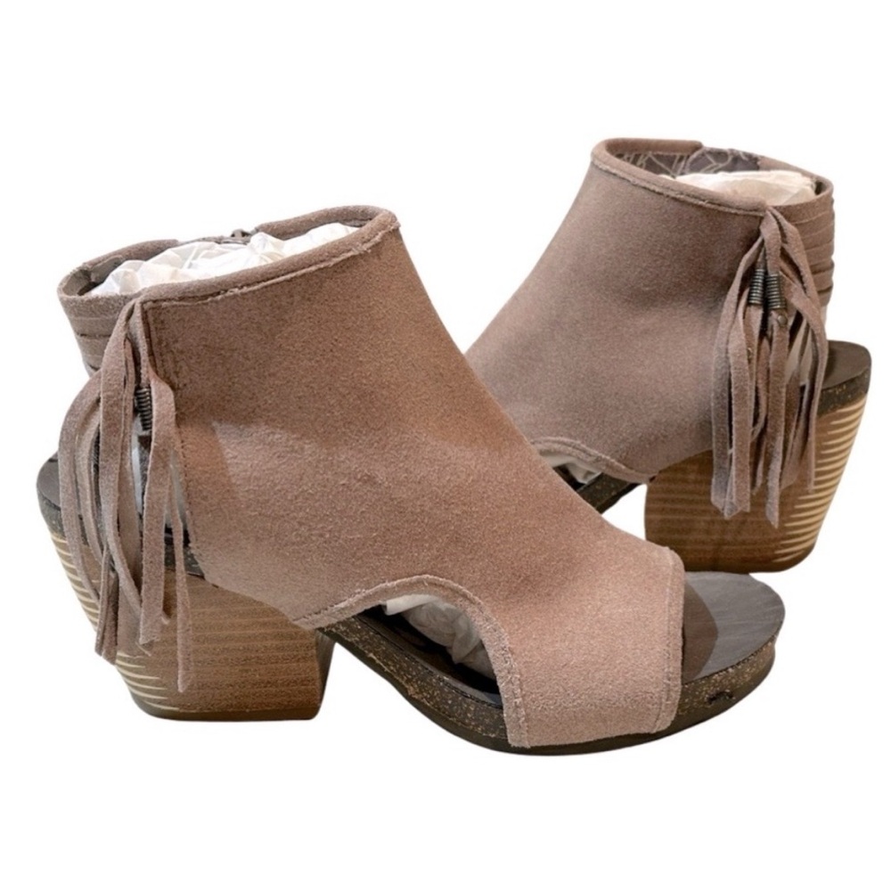 OTBT Free Spirit Brown Zip Wedge Heeled Fringed Sandals  Size 9.5